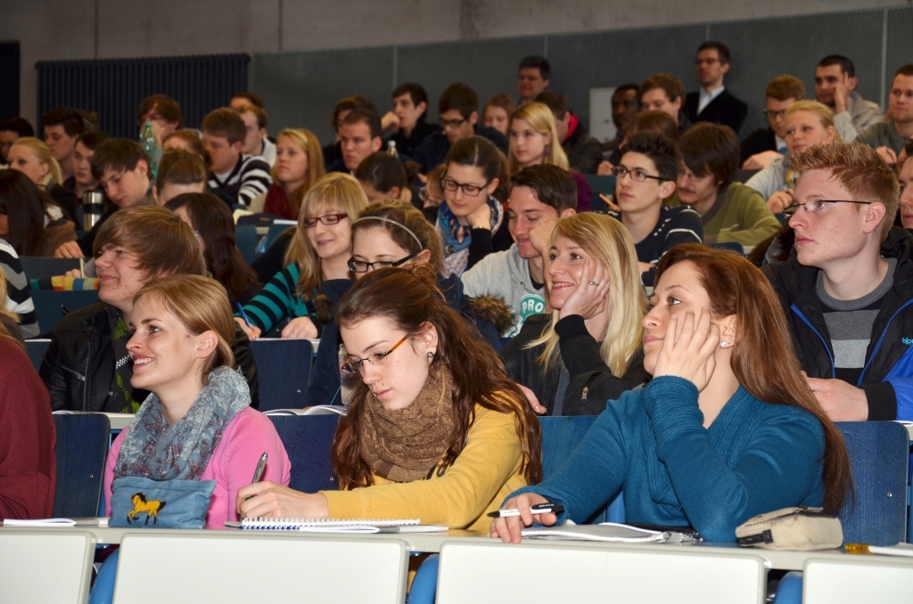 Studying for a bachelor’s and master’s degree – for a while now this has been the standard qualification for students studying for the Biomedical Engineering master’s degree and other courses offered by the Albstadt-Sigmaringen University of Applied Scien