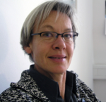The photo shows Dr. Katharina Müller-Widenhorn, a 52-year-old molecular biologist at Ulm University who coordinates a study that has recently been started at the Transfer Centre for Neurosciences and Learning. The biochemist hopes to find out whether certain fatty acid supplements have an effect on the behaviour and cognition of ADHD patients.