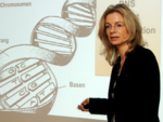 Elke Decker, Leiterin der Unternehmenskommunikation der GATC Biotech AG.