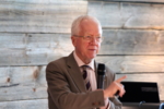 Prof. Dr. Henning Blume, Geschäftsführer der SocraTec GmbH, ging der Frage nach, ob ein therapeutischer Fortschritt durch Optimierung der Arzneiform bei bekannten Wirkstoffen eine Innovationsperspektive für die Pharmazeutische Industrie in Deutschland darstellt.