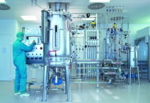 At first, there was a lot of demand for small production batches; the picture shows a 250-l fermenter (Photo: Rentschler Biotechnologie)