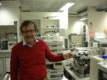 Prof. Dr. Dr. Michael Przybylski forscht im Steinbeis-Transferzentrum Biopolymeranalytik und Biomolekül- Massenspektrometrie an der Universität Konstanz.