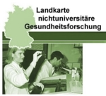Landkarte nichtuniversitäre Gesundheitsforschung - zu sehen sind die Umrisse Deutschlands sowie zwei Forscher in einem Labor.